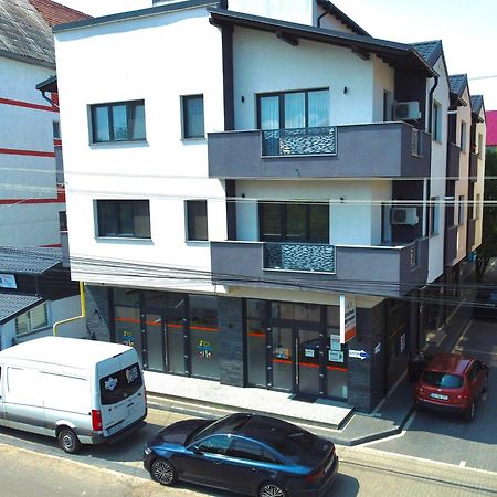 Astar Apartments - Small Radauti Luaran gambar