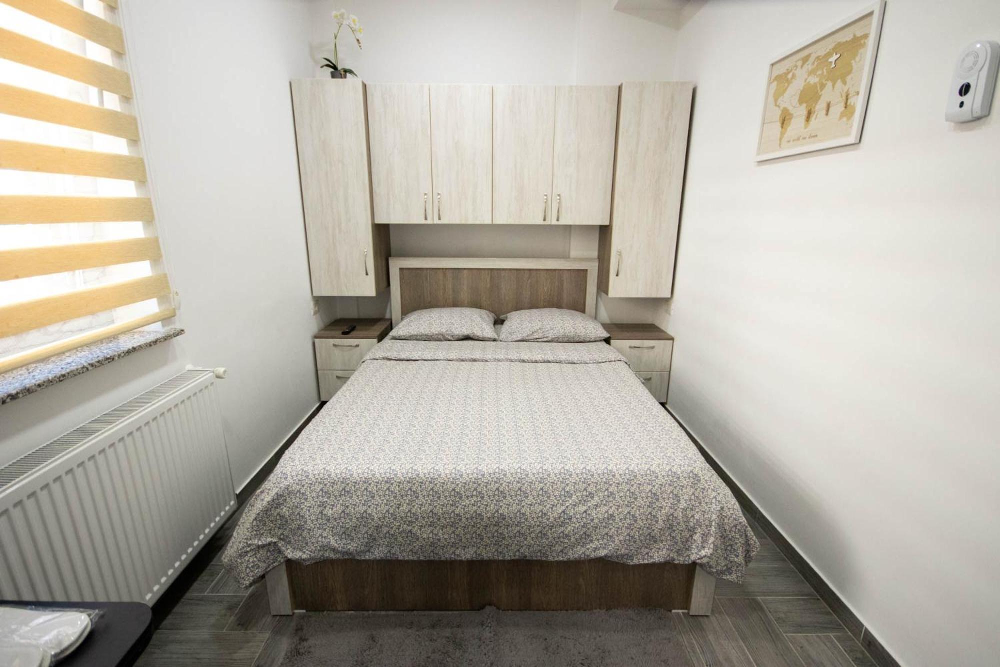 Astar Apartments - Small Radauti Luaran gambar